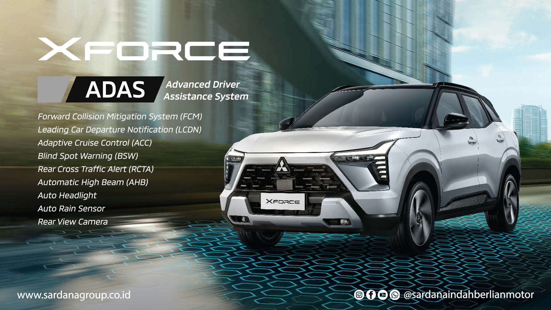 Interior Mitsubishi Xforce Ultimate DS dengan layar sentuh besar