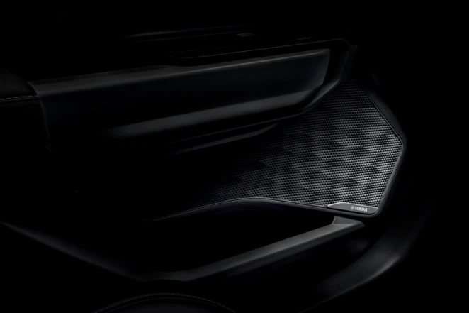 Mitsubishi Destinator Smartphone Pocket di Bagian Belakang Kursi