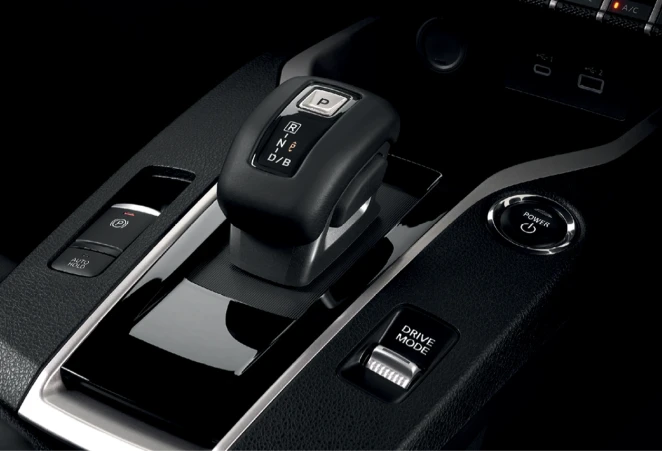 Mitsubishi New Xforce HEV - Electric Shifter